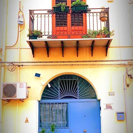 Principe Di Palagonia Apartment *